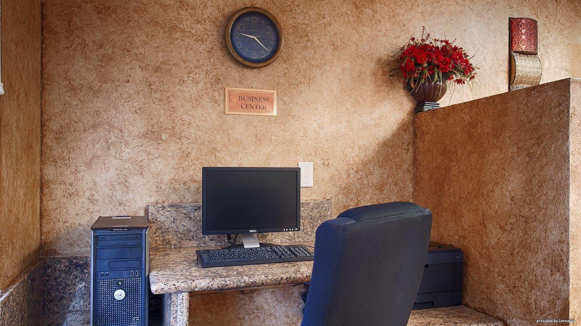 Hotel Magnuson Springs - Tulsa West 3*
